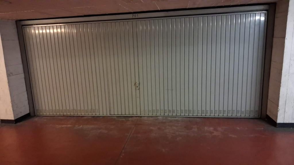 Dubbele garage te koop — 33.000€ 2 Cars Secure Door