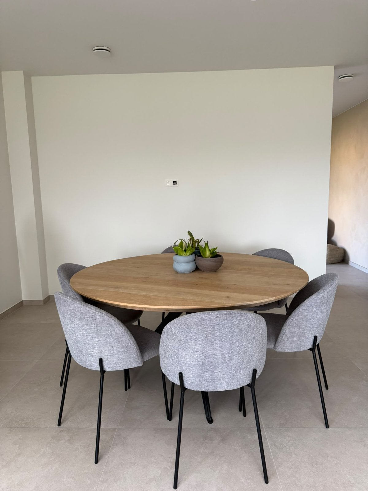 Table de salle à manger en bois de chêne Stella, 150 cm, Maison & Meubles, 100 à 150 cm, Cinq personnes ou plus, Rond, Comme neuf