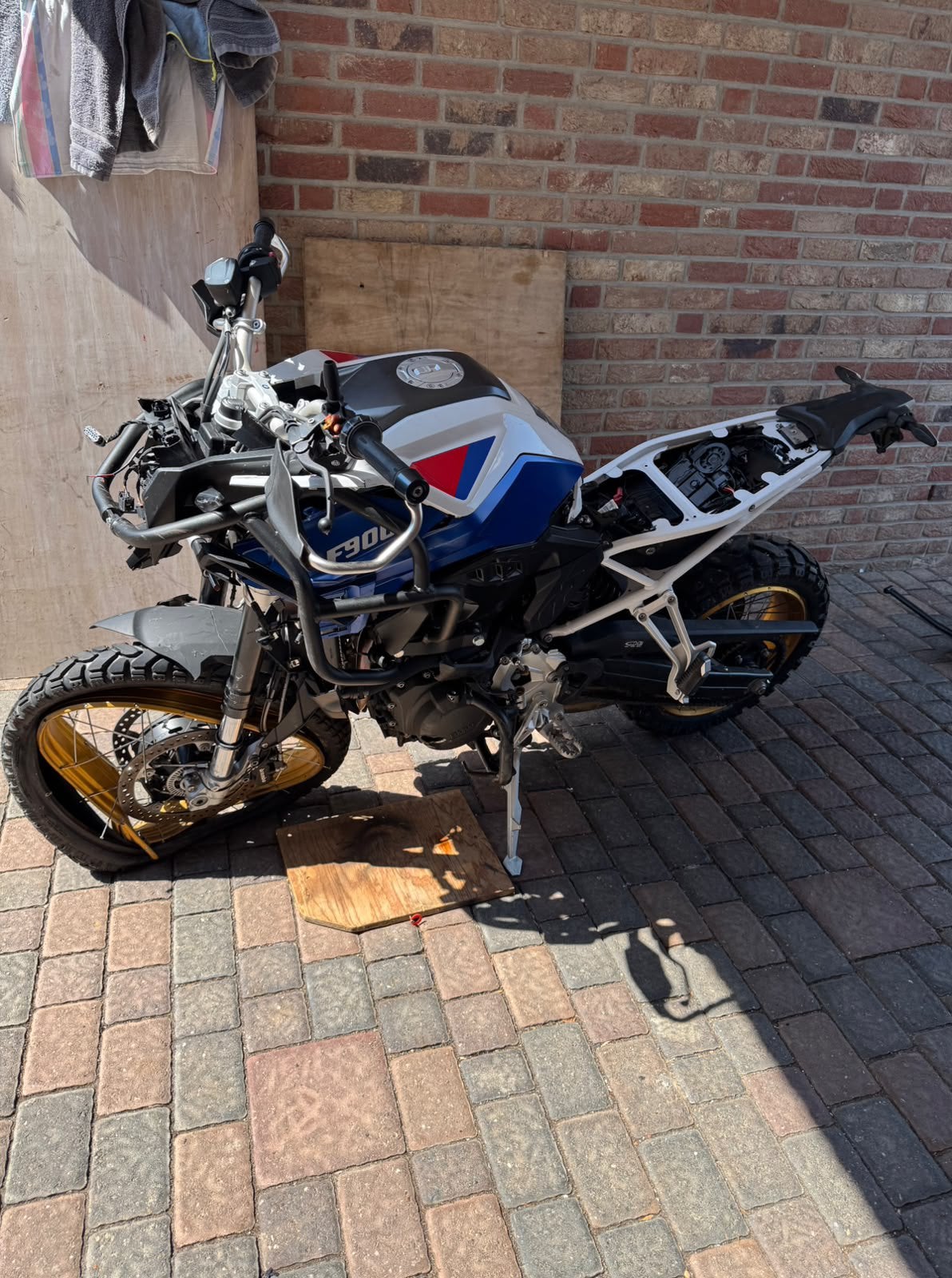 Bmw f 900 gs 2025 1800km schade motor ongeval, Particulier, Enduro