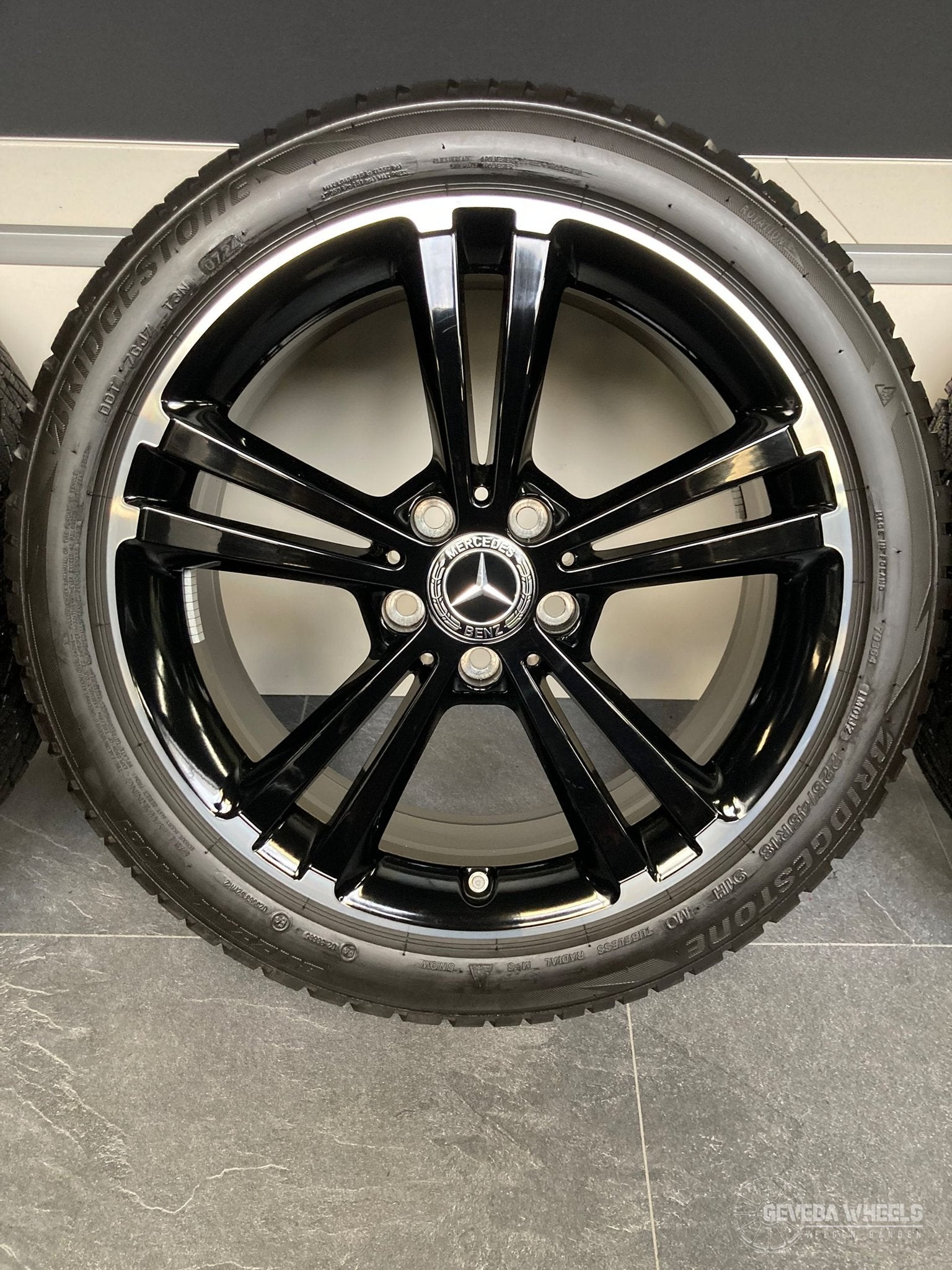 18” originele Mercedes A W177 B W247 velgen + winterbanden, 18 inch, Gebruikt, -, -