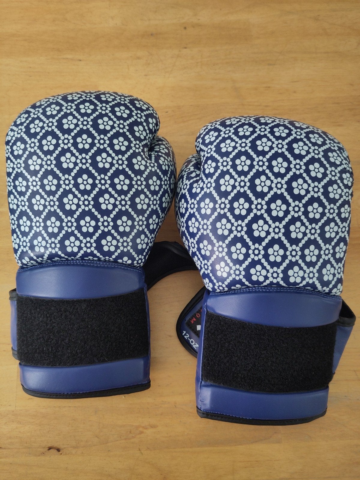 Gants de boxe 12 Oz, Sports & Fitness, Boxe, Enlèvement, Gants de boxe