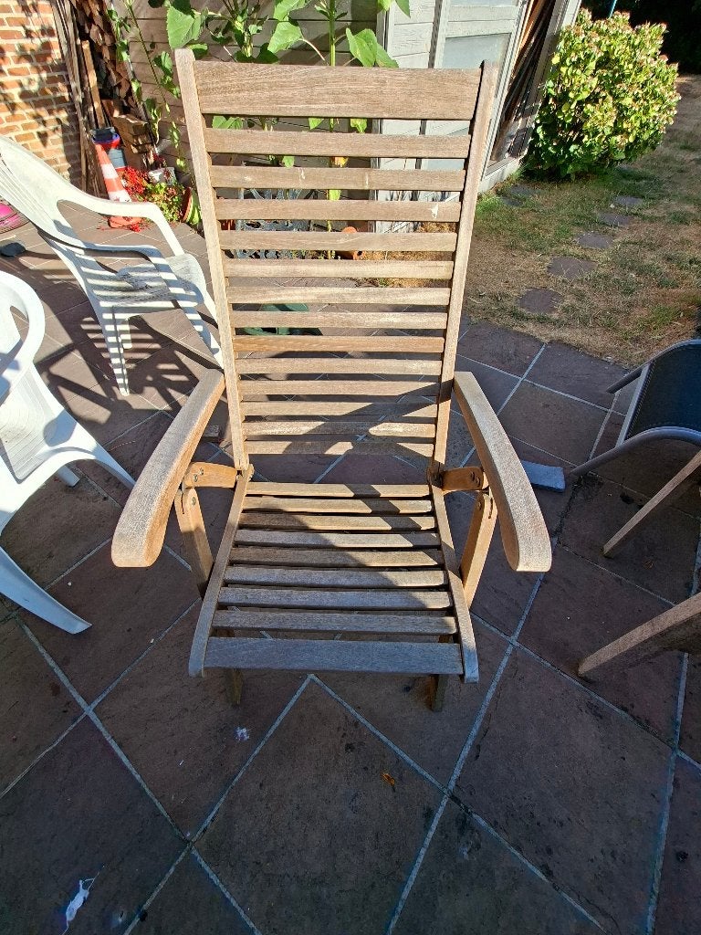 Teakhouten armstoel met kussen, Tuin en Terras, Ophalen, Zo goed als nieuw, Hout, Verstelbaar