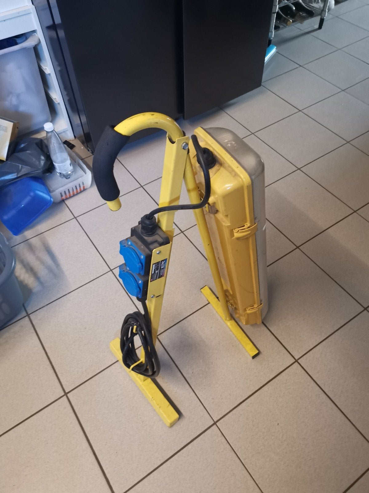 Lampe de travail, Enlèvement
