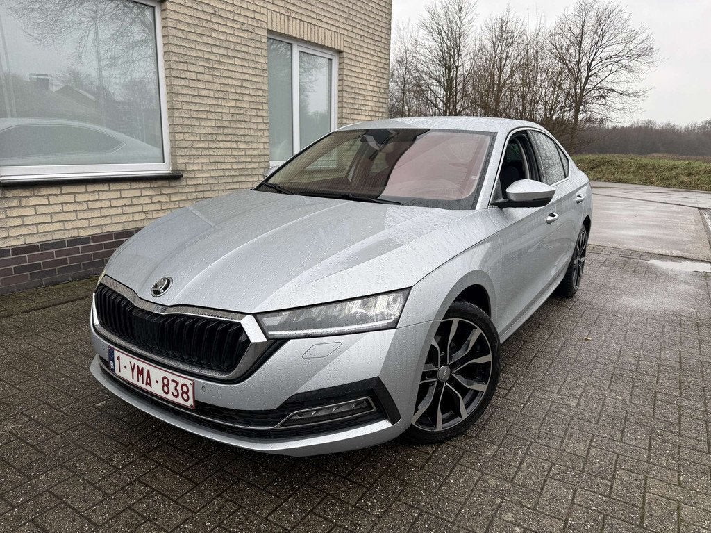 Skoda Octavia Octavia 2.0 TDi SCR Ambition (bj 2020), Auto's, Skoda, Te koop, Octavia, 360° camera, ABS, Adaptieve lichten, Adaptive Cruise Control