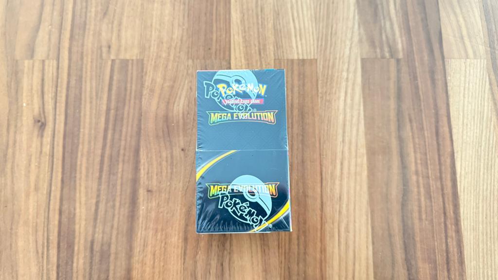Mega Evolution - Halve Booster Box (sealed), Games en Spelcomputers, Games | Atari, Ophalen, Zo goed als nieuw