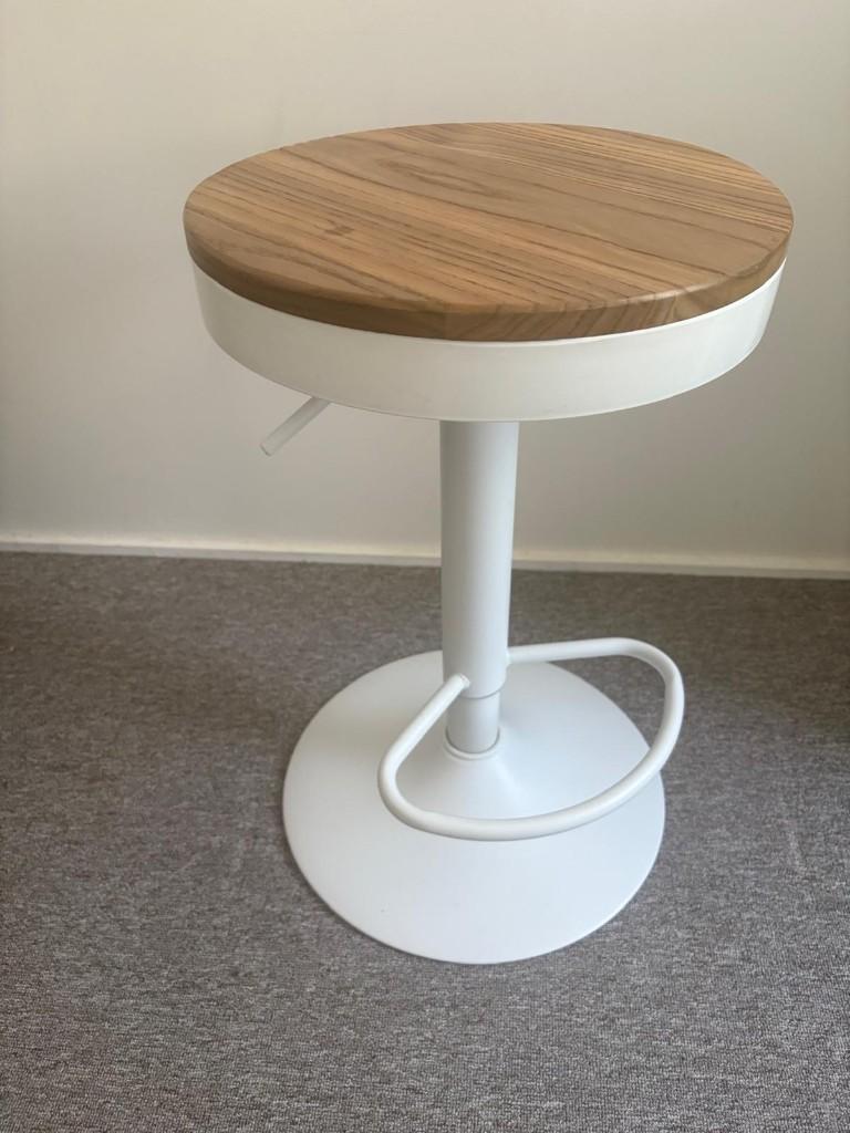 Tabouret, Maison & Meubles, Tabourets de bar, 1 tabouret, Enlèvement, Utilisé, Bois