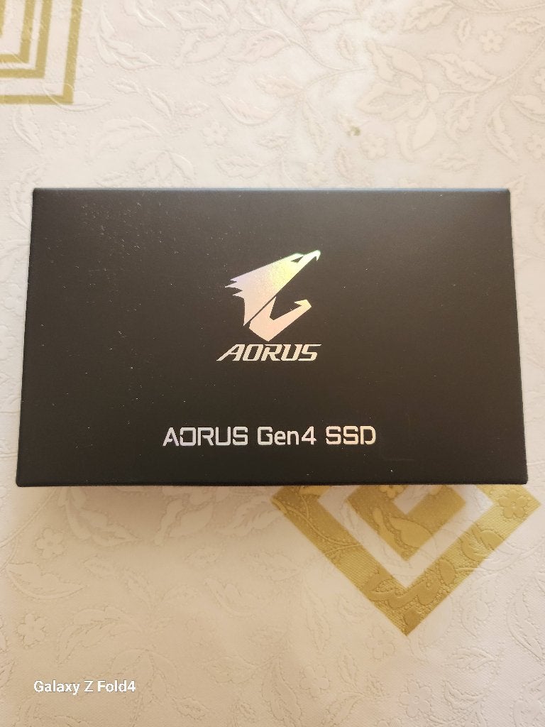 SSD Aorus 2TO, Informatique & Logiciels, Enlèvement ou Envoi, SSD, Comme neuf, Desktop