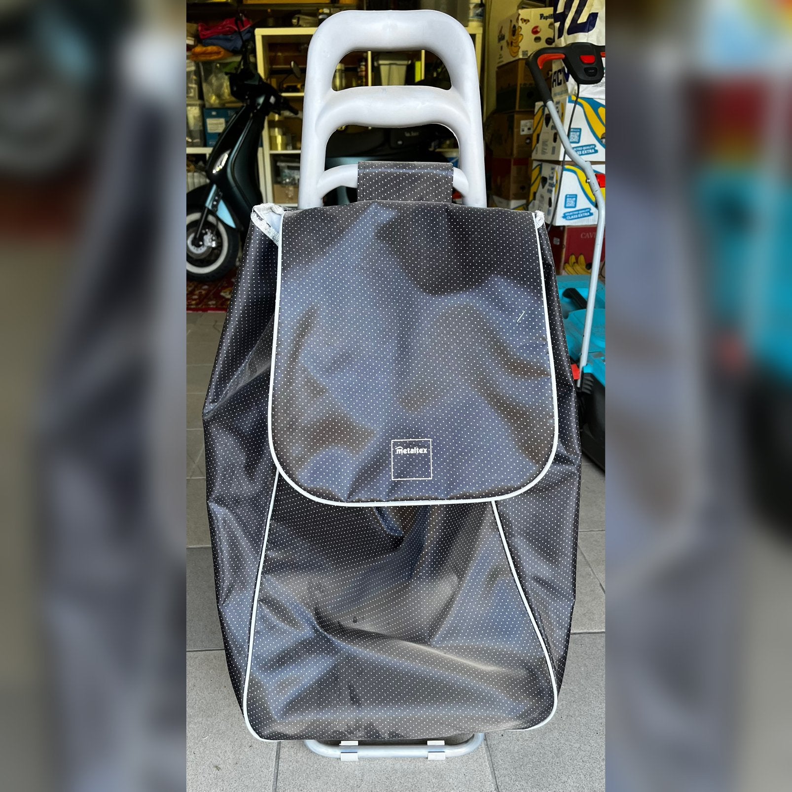 Trolley, Ophalen, Gebruikt, Grijs, Wieltjes