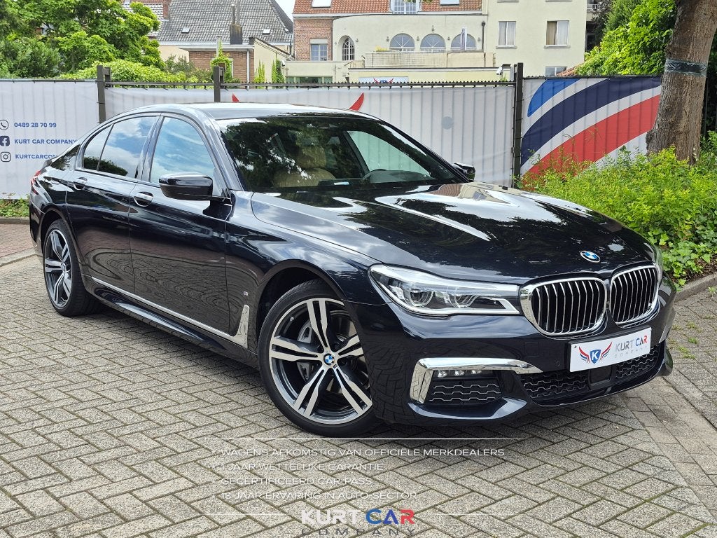 BMW 740e M Sport | 47.000km | Softclose | Comfortseats | LED, Auto's, Automaat, Euro 6, Blauw, Leder