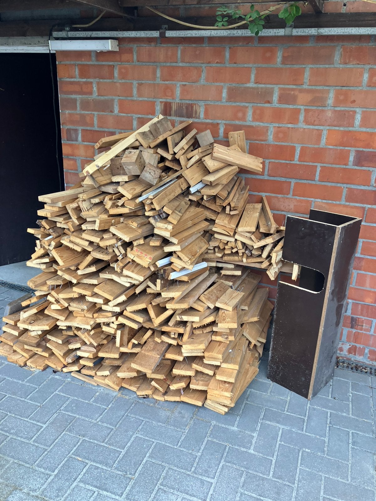 Brandhout (Schriek), Enlèvement