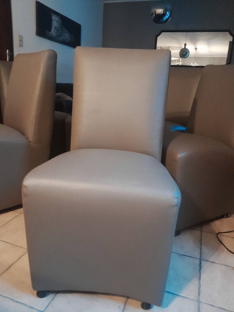 6 chaises à roulettes, Maison & Meubles, Cuir, Comme neuf, Brun, Enlèvement