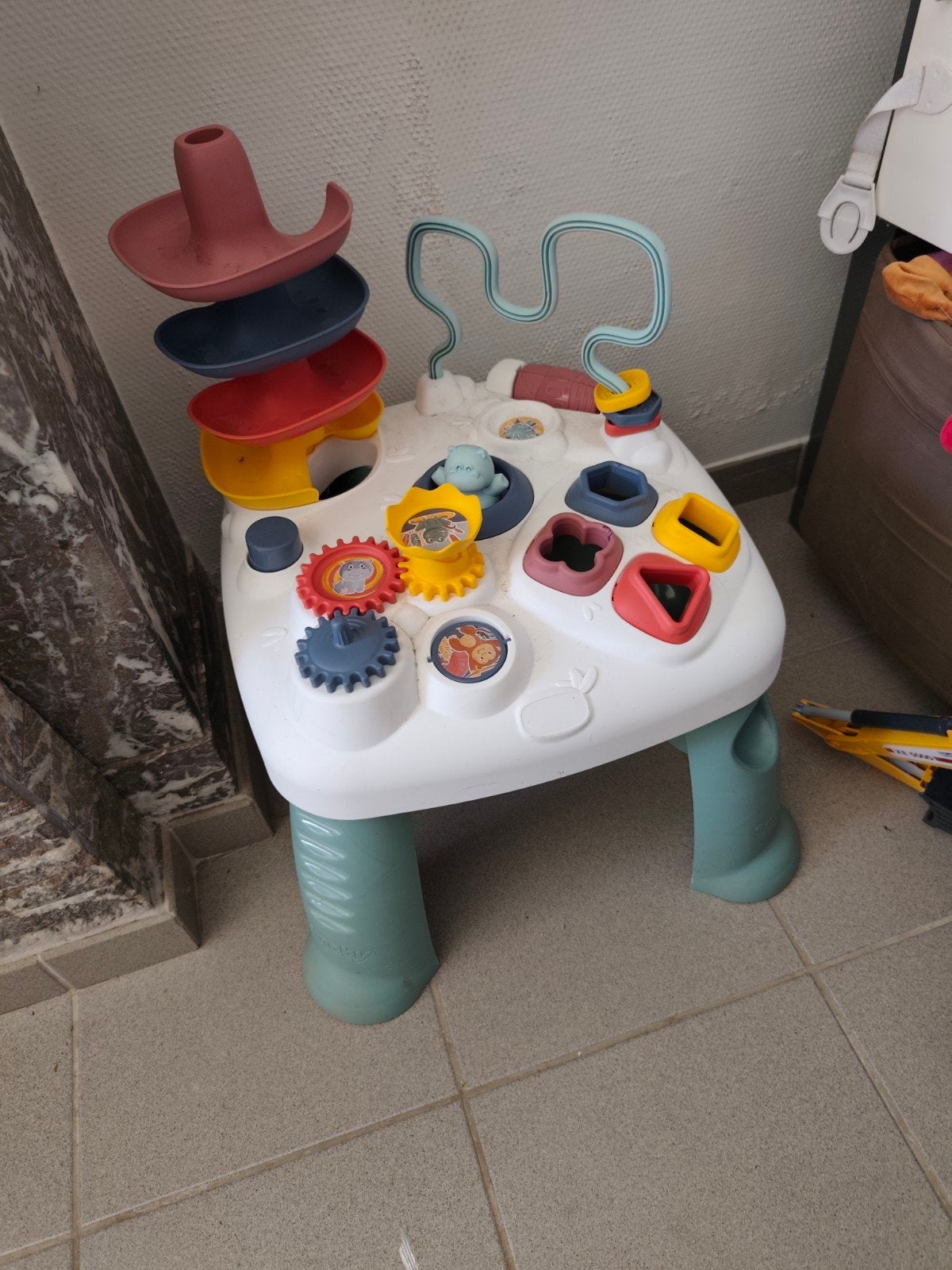 activiteiten tafel, Ophalen, Zo goed als nieuw