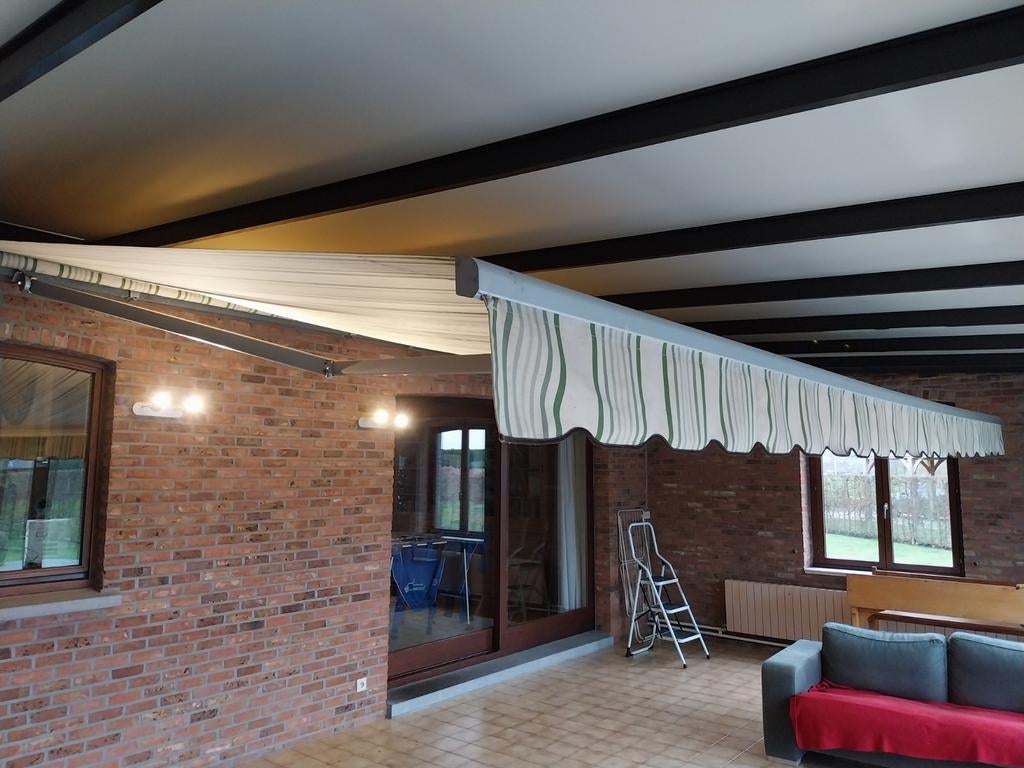 Zonneluifel Elektrisch 600cm. uitval 300cm, goede staat, Ophalen, Elektrisch