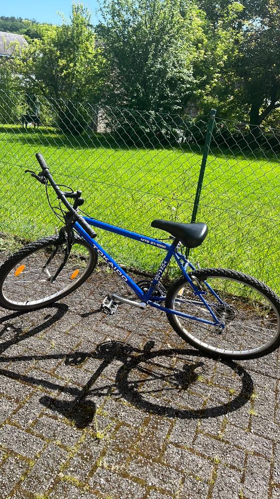 Velo vtt tokaido bleu 26 pouces, Vélos & Vélomoteurs, Enlèvement, Comme neuf, 26 pouces