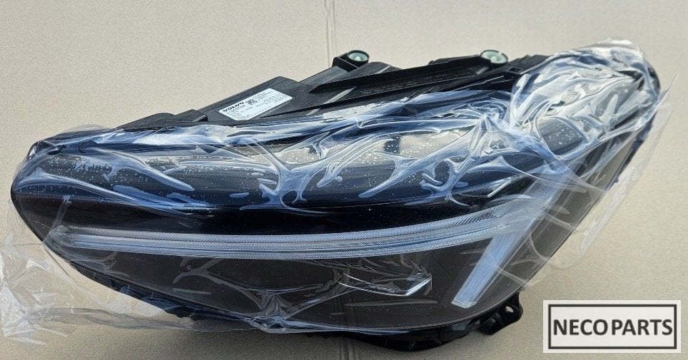 VOLVO XC40 XC 40 FACELIFT FULL LED KOPLAMP 31655534, -, -, -, Enlèvement ou Envoi