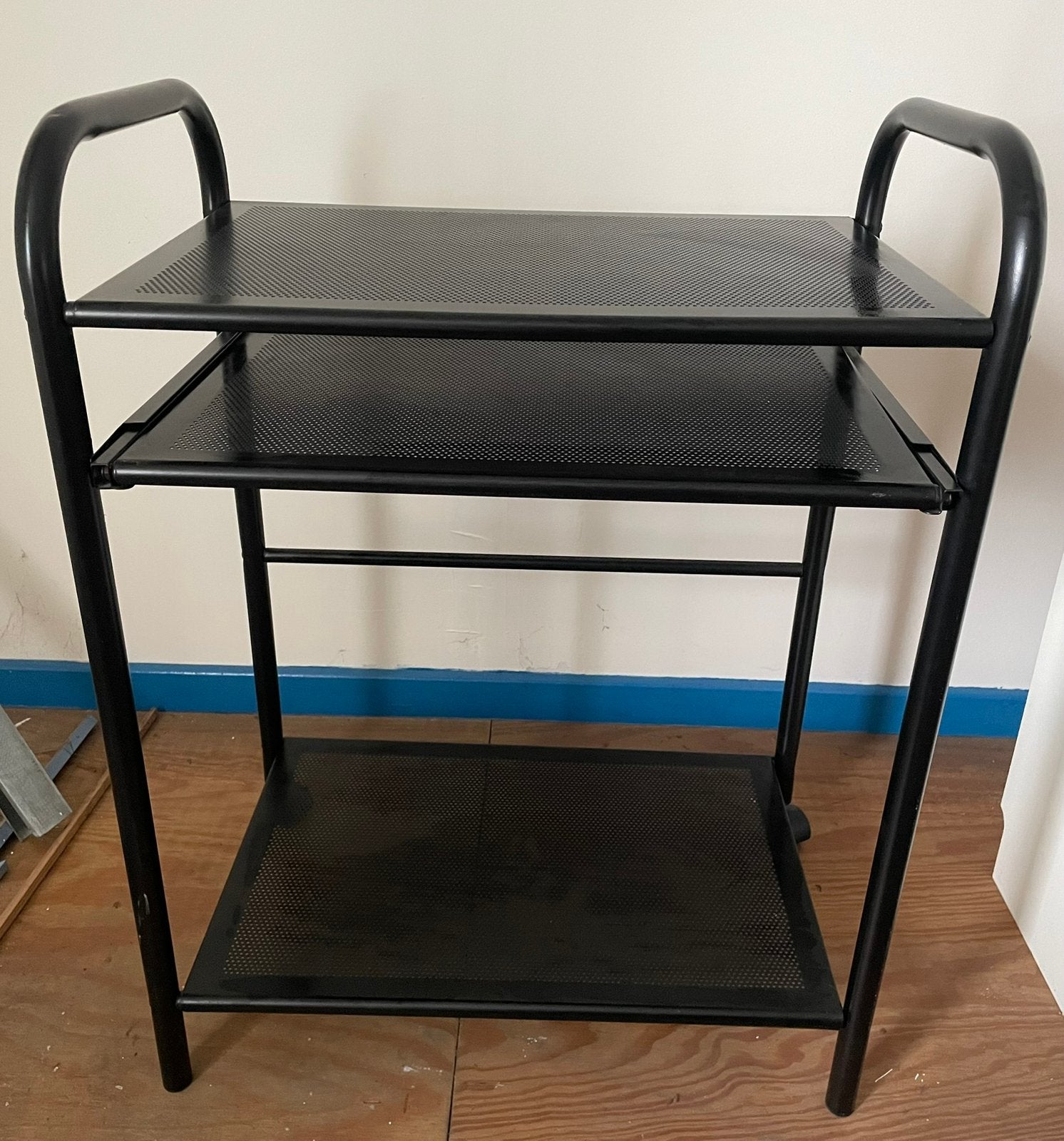 Metalen rek / bijzettafel – zwart – 3 niveaus, Enlèvement, Utilisé