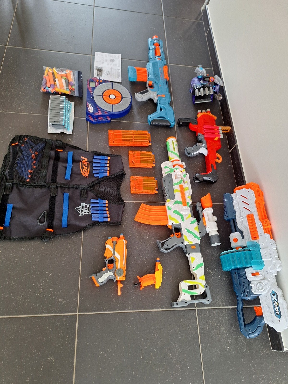 Nerf geweren en toebehoren., Kinderen en Baby's, Ophalen, Zo goed als nieuw