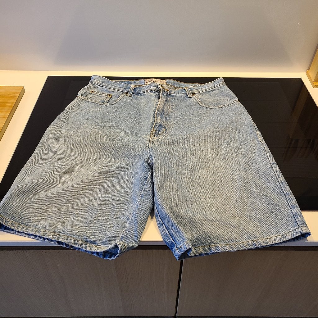 Joli short en jeans blue pour hommes, Comme neuf, Enlèvement, Bleu, Taille 46 (S) ou plus petite