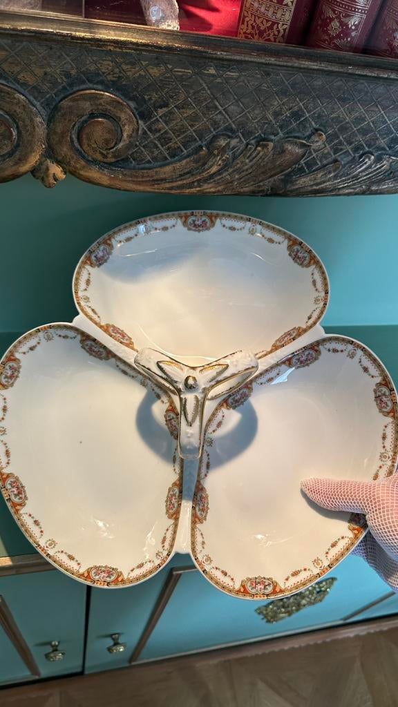 Raynaud Limoges – plat de service  – porcelaine fine, Antiquités & Art, Enlèvement ou Envoi