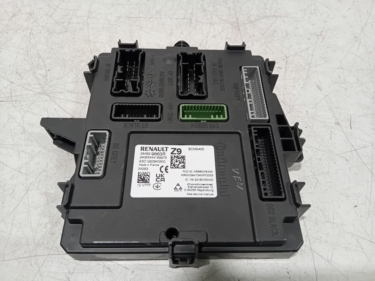 Computer body control Renault Master, Onderdelen@venauto.nl, Van der Ven Autorecycling B.V., Ettenseweg 76, 4706 PB Roosendaal, The Netherlands