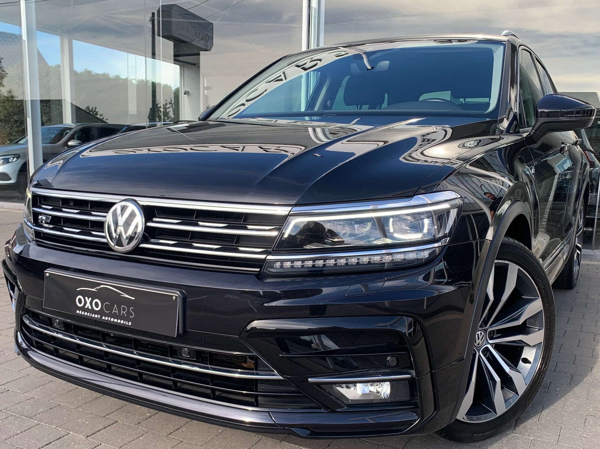 Volkswagen Tiguan R 1.4 TSI R Line 125CV / FULL LED / Virtua, Auto's, Voorwielaandrijving, https://public.car-pass.be/vhr/15429b45-0bcb-4d47-a2df-185cfb42e376