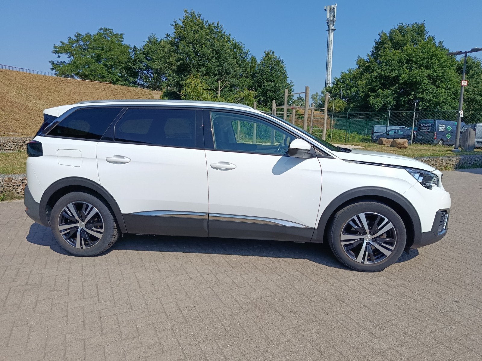 Peugeot 5008 1.2 puretech Active 2018, Auto's, Peugeot, Particulier, 360° camera, ABS, Achteruitrijcamera, Airbags, Airconditioning