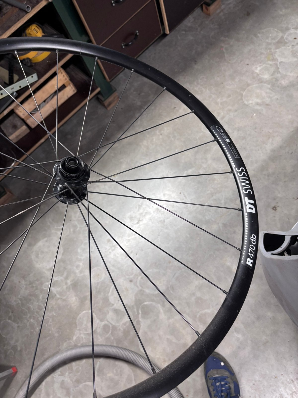 Dt swiss voorwiel R470db 28’’, Fietsen en Brommers, Ophalen, Zo goed als nieuw, Wiel