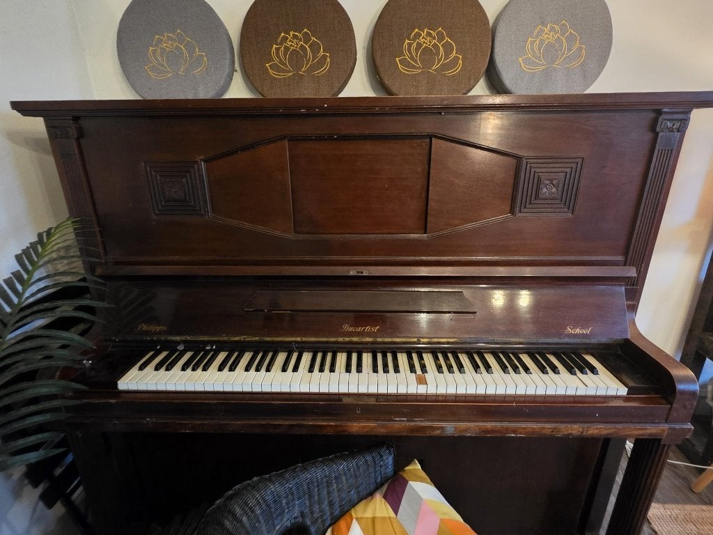 Piano droit ancien Ducartist – Scheel, Muziek en Instrumenten, Keyboards, Ophalen, Gebruikt
