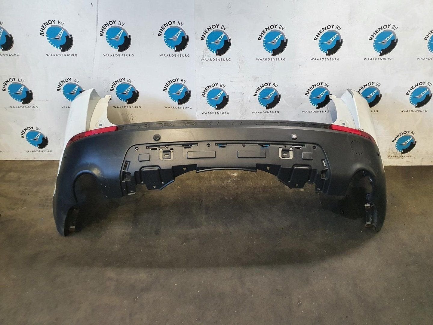 LANDROVER DISCOVERY SPORT L550 BUMPER ACHTER 2015, Ophalen of Verzenden, Gebruikt, ARN erkend