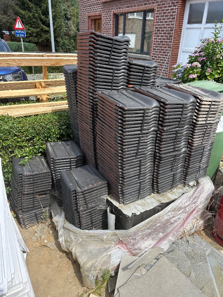 Dakpannen vario 18 zwart, Ophalen, Nieuw, Zwart, Dakpannen