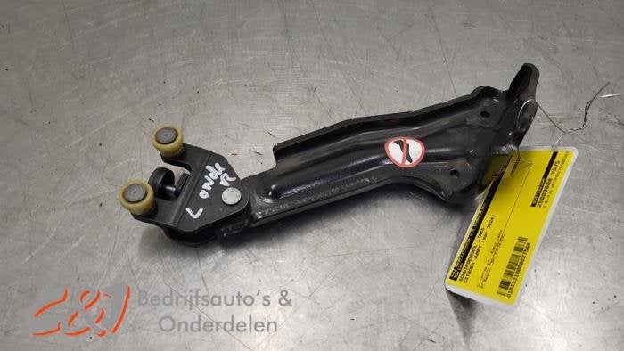 Roulette porte coulissante gauche d'un Citroen Jumpy (EVL), -, 3 mois de garantie, Utilisé, -