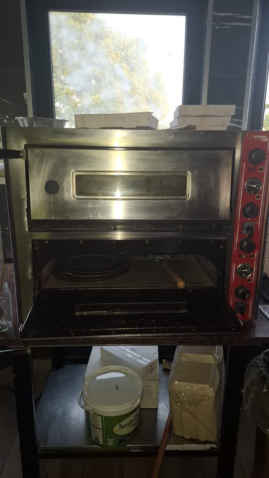 Pizza oven4X4, Ophalen