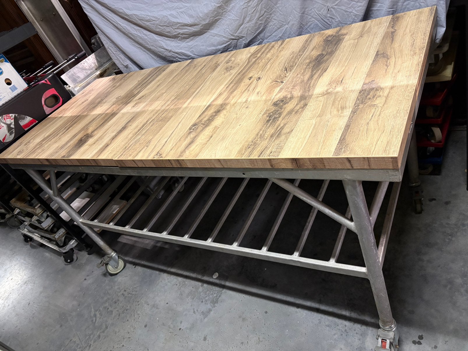 Werktafel degelijke constructie, Enlèvement, Utilisé