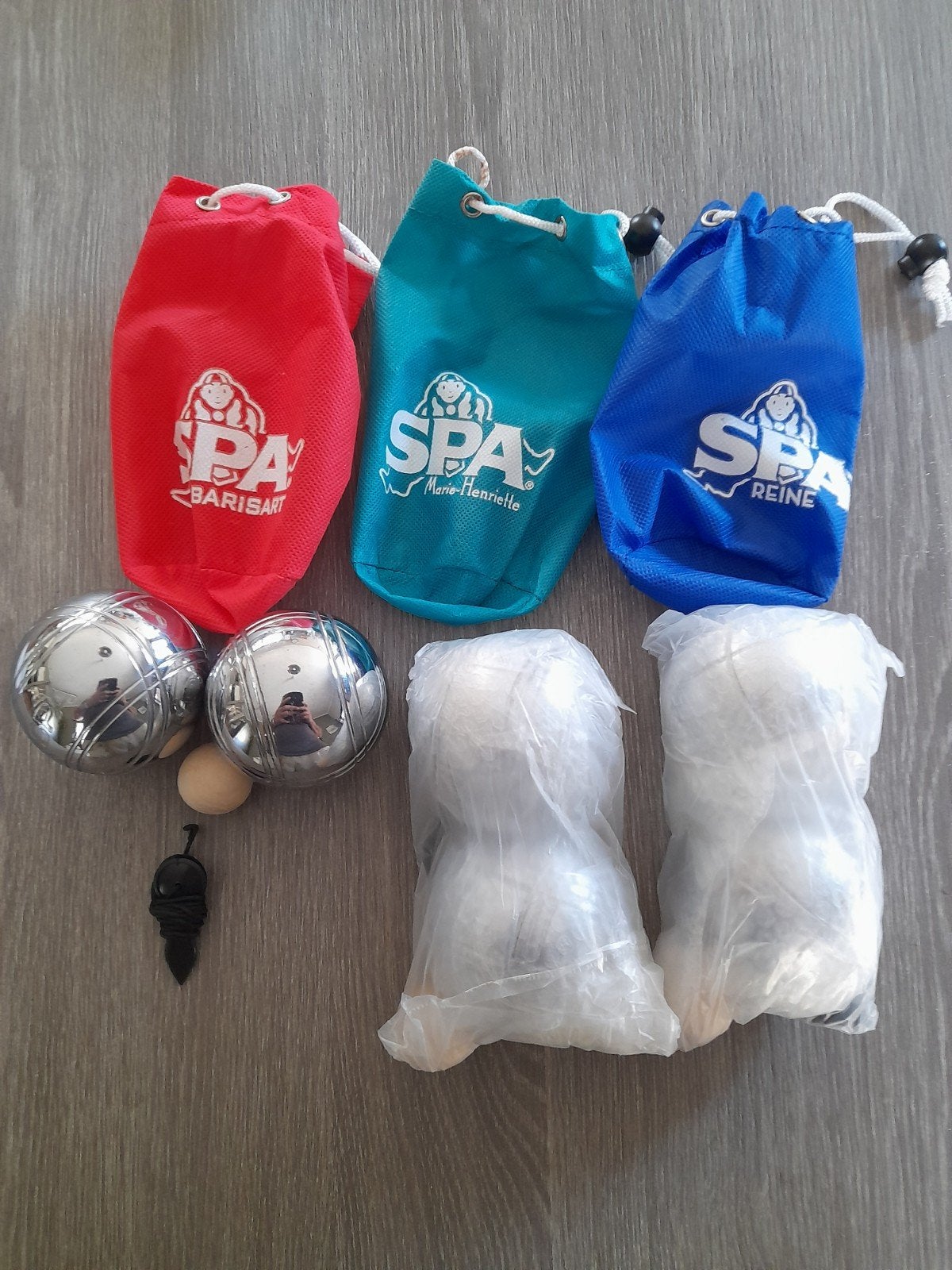 ensemble de 2 boules de pétangue en métal avec crosse et rub, Enlèvement ou Envoi