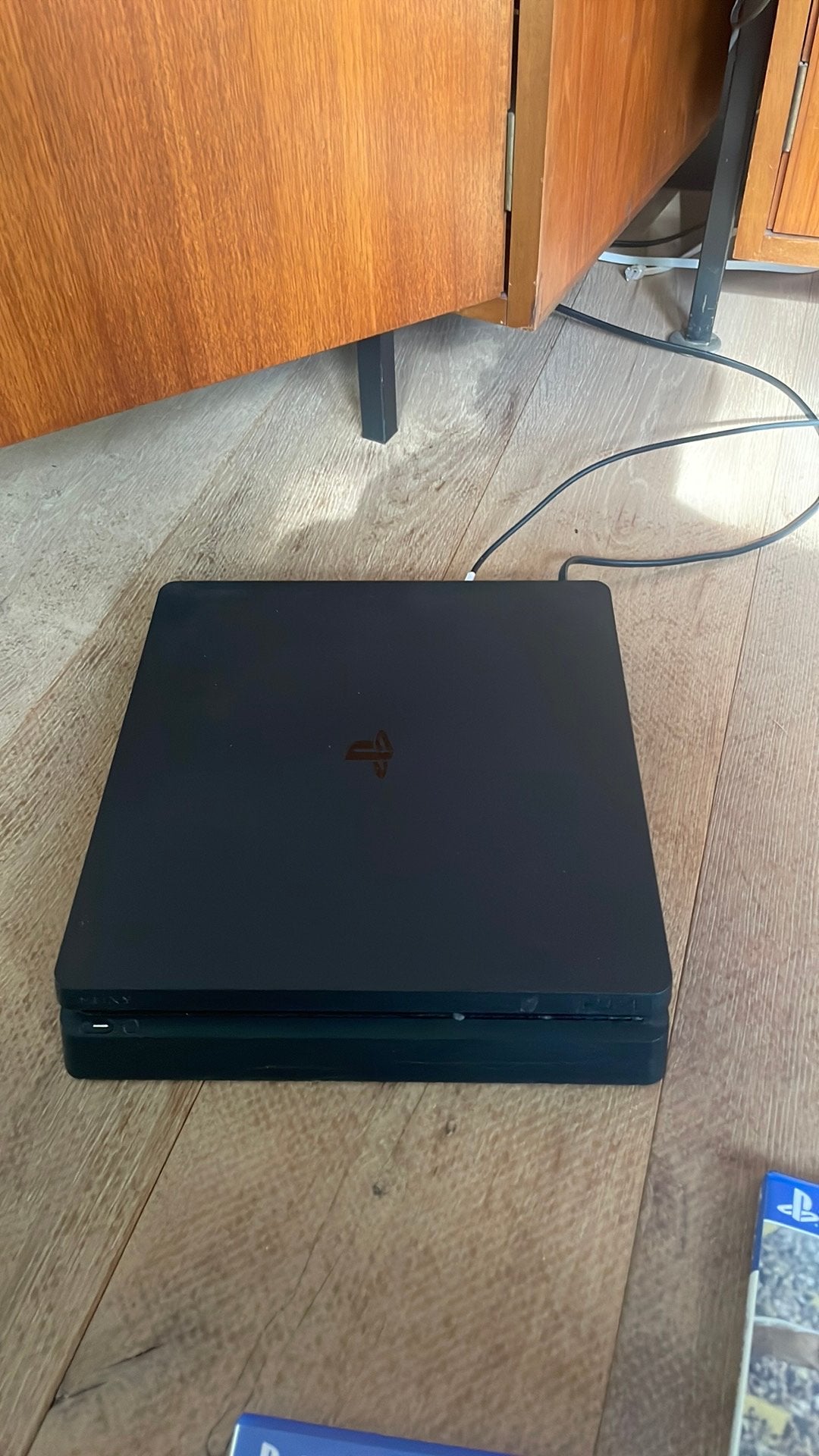 Ps4 slim+ 3 gratis games, Enlèvement, Utilisé