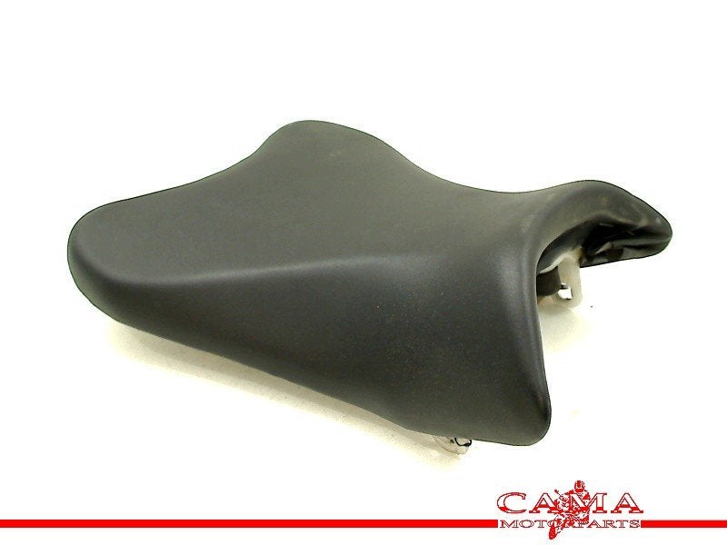 BUDDYSEAT VOOR GSX R 750 2008-2010 (GSXR750 K8 / K9 / L0), Dhr. S. di Majo, Gebruikt, Info@cama-motorparts.nl, P.J. Troelstraweg 8 8
3144 CX  MAASSLUIS, NL