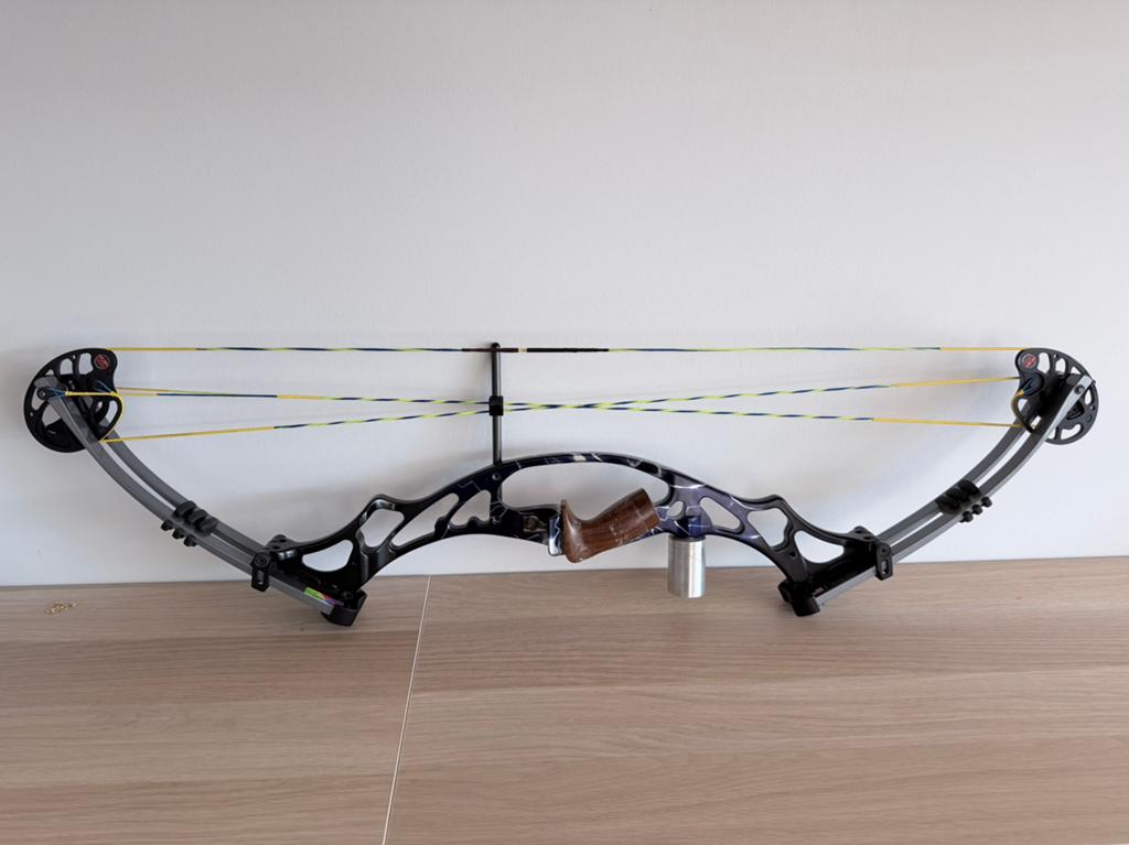 Te koop Hoyt Freestyle, Sport en Fitness, Handboogschieten, Ophalen of Verzenden, Zo goed als nieuw
