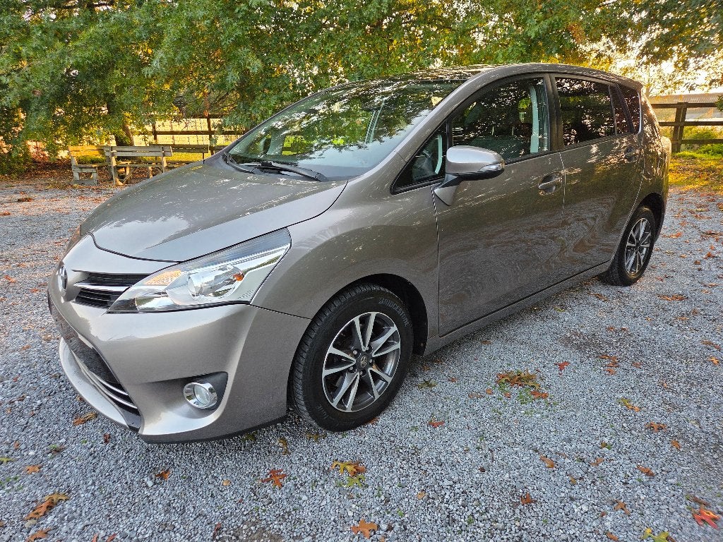 Toyota  Verso, Autos, Achat, Entreprise, Boîte manuelle, 5 portes