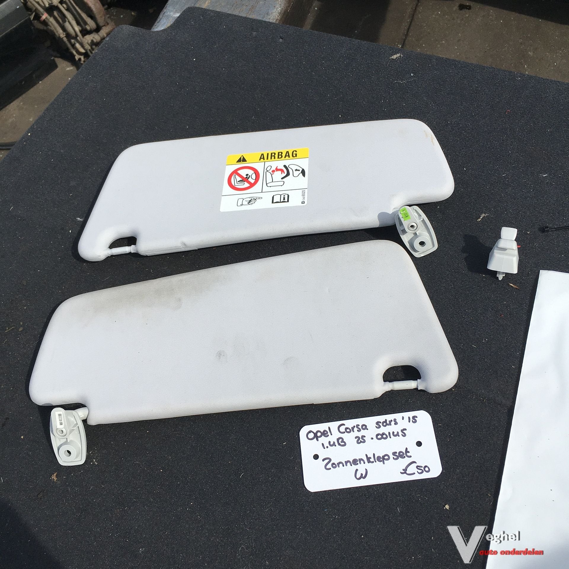 Opel Corsa E 5 drs 1.4B Automaat 2500145 2015  Zonnekleppen, Gebruikt, -, -, Ophalen of Verzenden