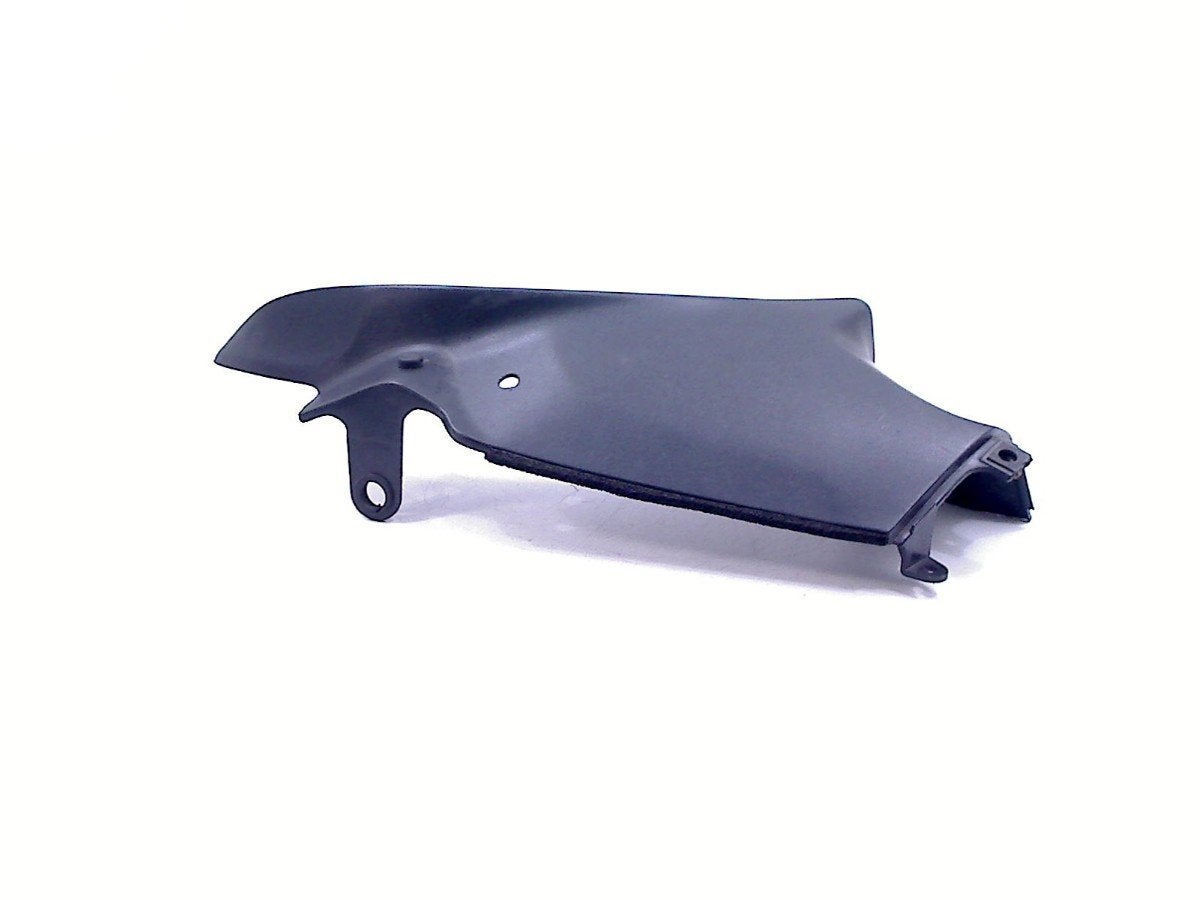 BINNENKUIPDEEL RECHTS Honda (64310-MATB-0000), Dhr. S. di Majo, Gebruikt, Info@cama-motorparts.nl, P.J. Troelstraweg 8 8
3144 CX  MAASSLUIS, NL