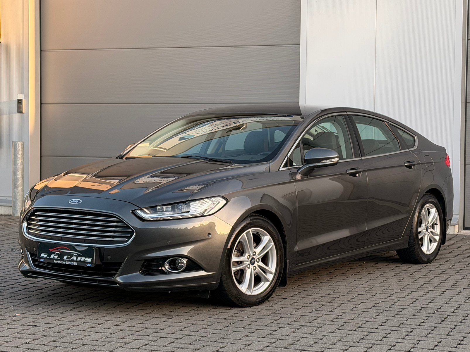 FORD MONDEO 2015 ESSENCE 1,5 EURO/6G 106 000 KM, Autos, Achat, Euro 6, Entreprise, Mondeo