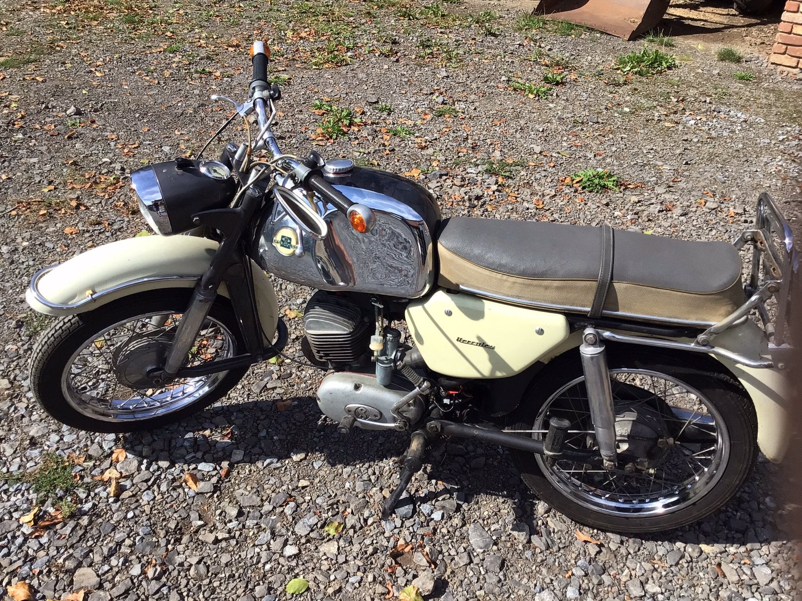 Hercules K103S, Motos, Enlèvement