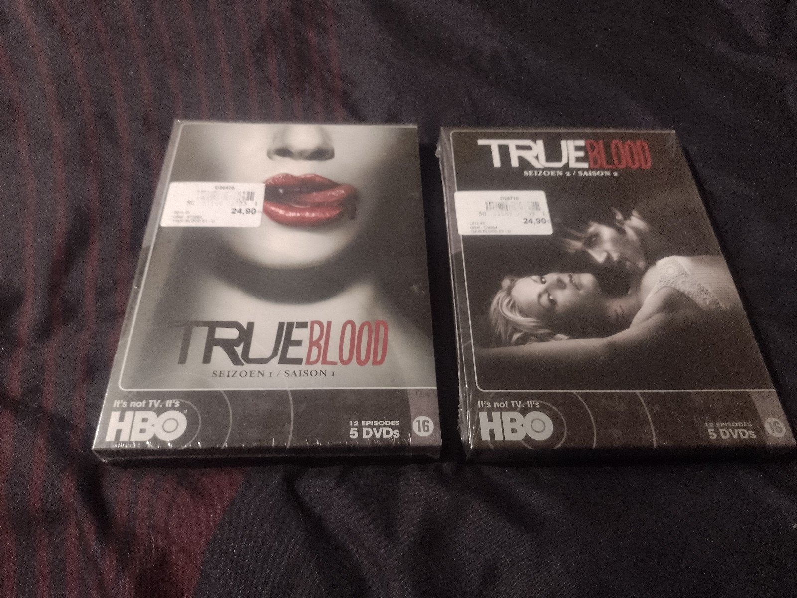 A vendre coffret dvd intégral saison 1 et 2 série True Blood, Enlèvement ou Envoi, Autres genres, Neuf, dans son emballage, Anglais