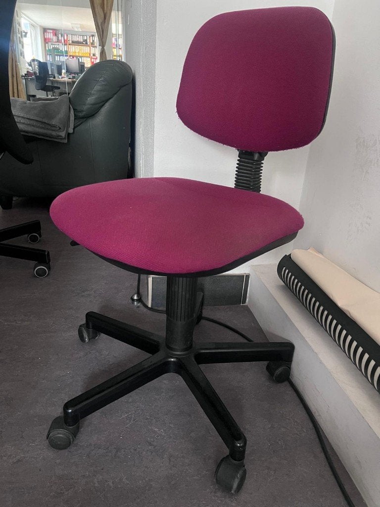 Red office chairs x2, Ophalen, Gebruikt, Rood, Bureaustoel
