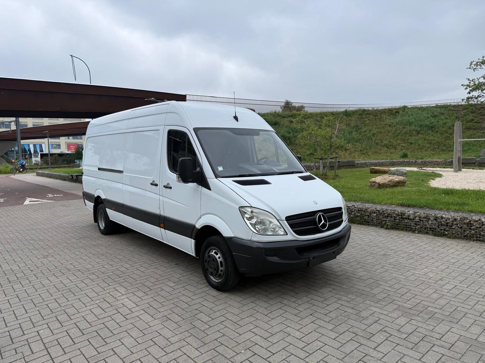 MERCEDES SPRINTER 513CDI L4H3 2009 204000KM DUBBEL ASS EURO5, Voorwielaandrijving, Euro 5, Stof, 22 cc