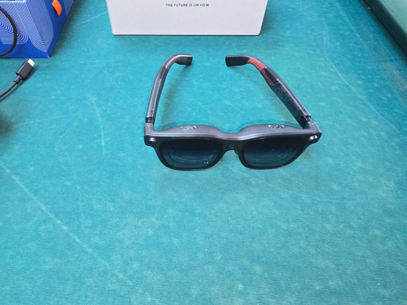 Viture luma ultra met nekband, Ophalen