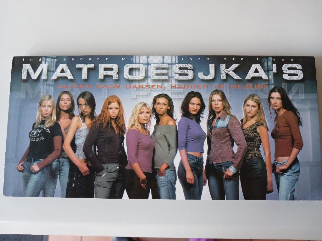 Dvd box De matroesjka's, Vanaf 16 jaar, Ophalen, Zo goed als nieuw, Actie en Avontuur