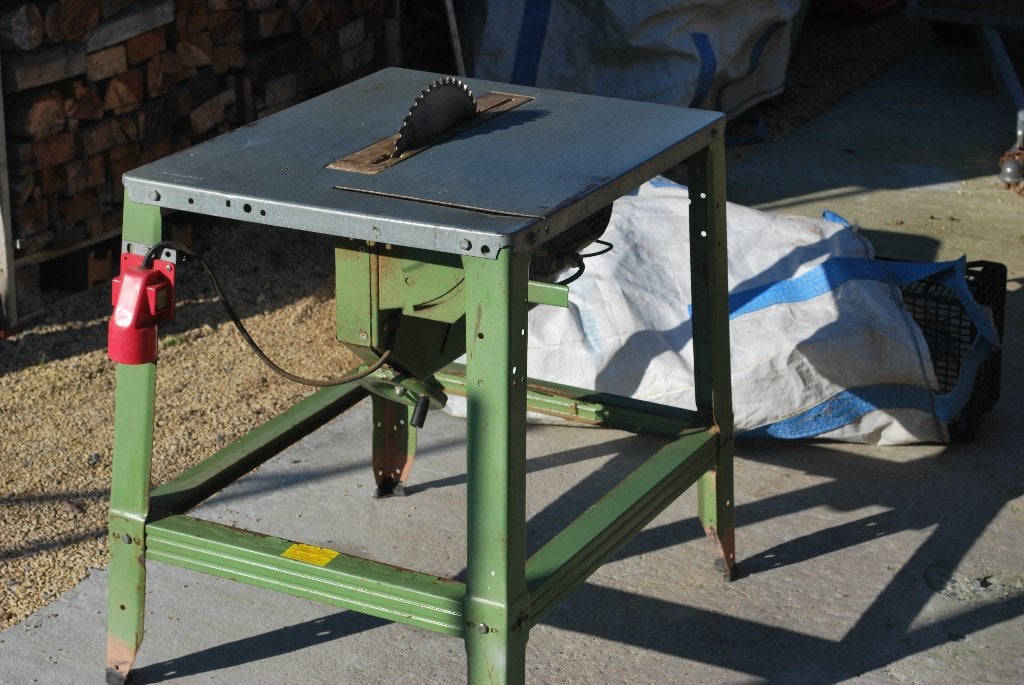 tafelzaag in goede staat en werking, Bricolage & Construction, 1200 watts ou plus, Moins de 30 mm, Enlèvement, Utilisé