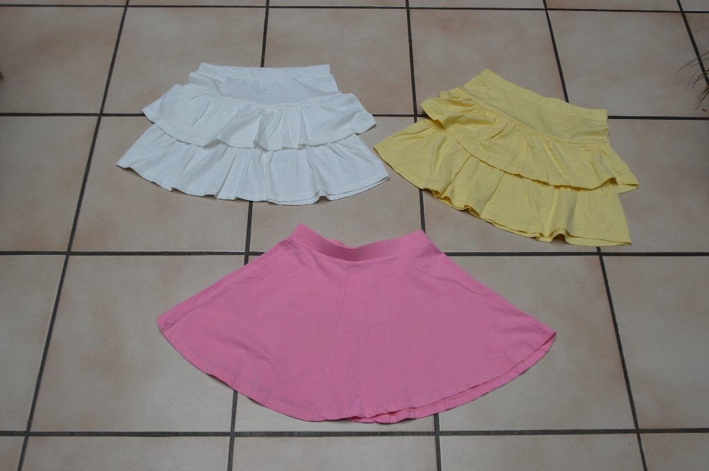 Mooie zomerrokken T134cm of 9/10A voor 3€ Zeer goede staat, Kinderen en Baby's, Kinderkleding | Maat 134, Meisje, Trui of Vest