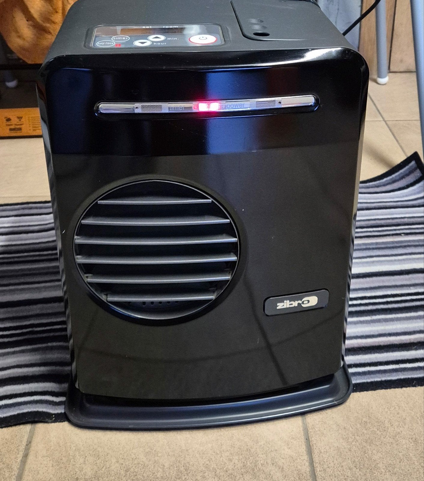 Radiateur laser Zibro Kamin, Maison & Meubles, Enlèvement ou Envoi, Autres carburants, Comme neuf, Chauffage au kérosène